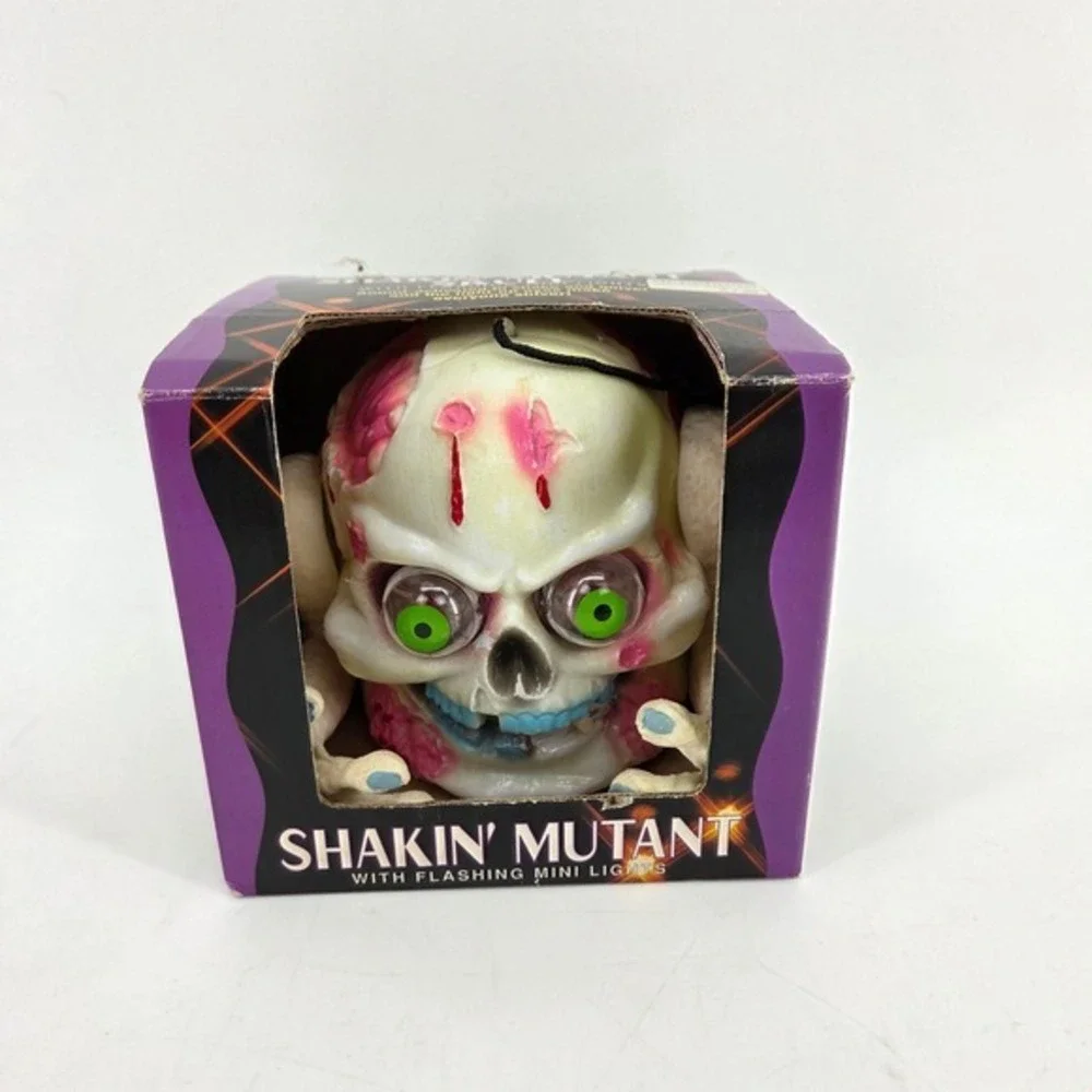 Vintage 1994 Twinkle Shakin Mutant Skull Halloween Spooky Light Up‎ Toy Tested